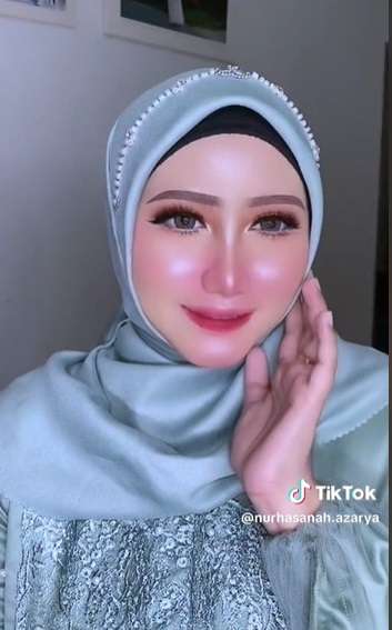 Transformasi Makeup Wanita Ini Sukses Bikin Syok, Hasilnya Beda Banget Bak Langit dan Bumi!