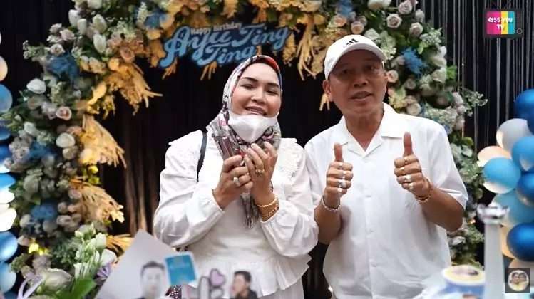 Adu Gaya Pak Muh VS Ayah Rozak, Lebih Keren Mana?
