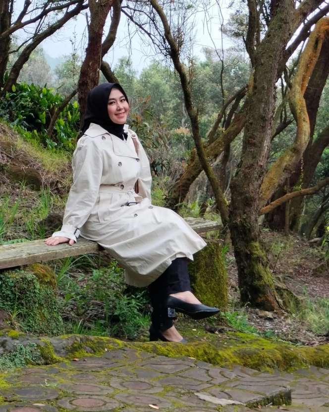 Potret Cantik Gita KDI yang Bantah Dinikahi Dedi Mulyadi Mantan Bupati Purwakarta