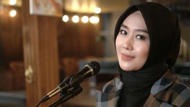 Potret Cantik Gita KDI yang Bantah Dinikahi Dedi Mulyadi Mantan Bupati Purwakarta