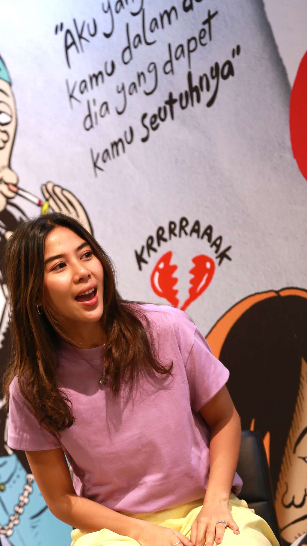 Kisah Cinta Pertama Adinda Thomas Dibikin Komik