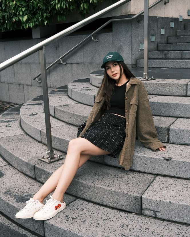 Adu Gaya Jessica Mila VS Enzy Storia, Dua Sahabat yang Nikah di Bulan yang Sama!