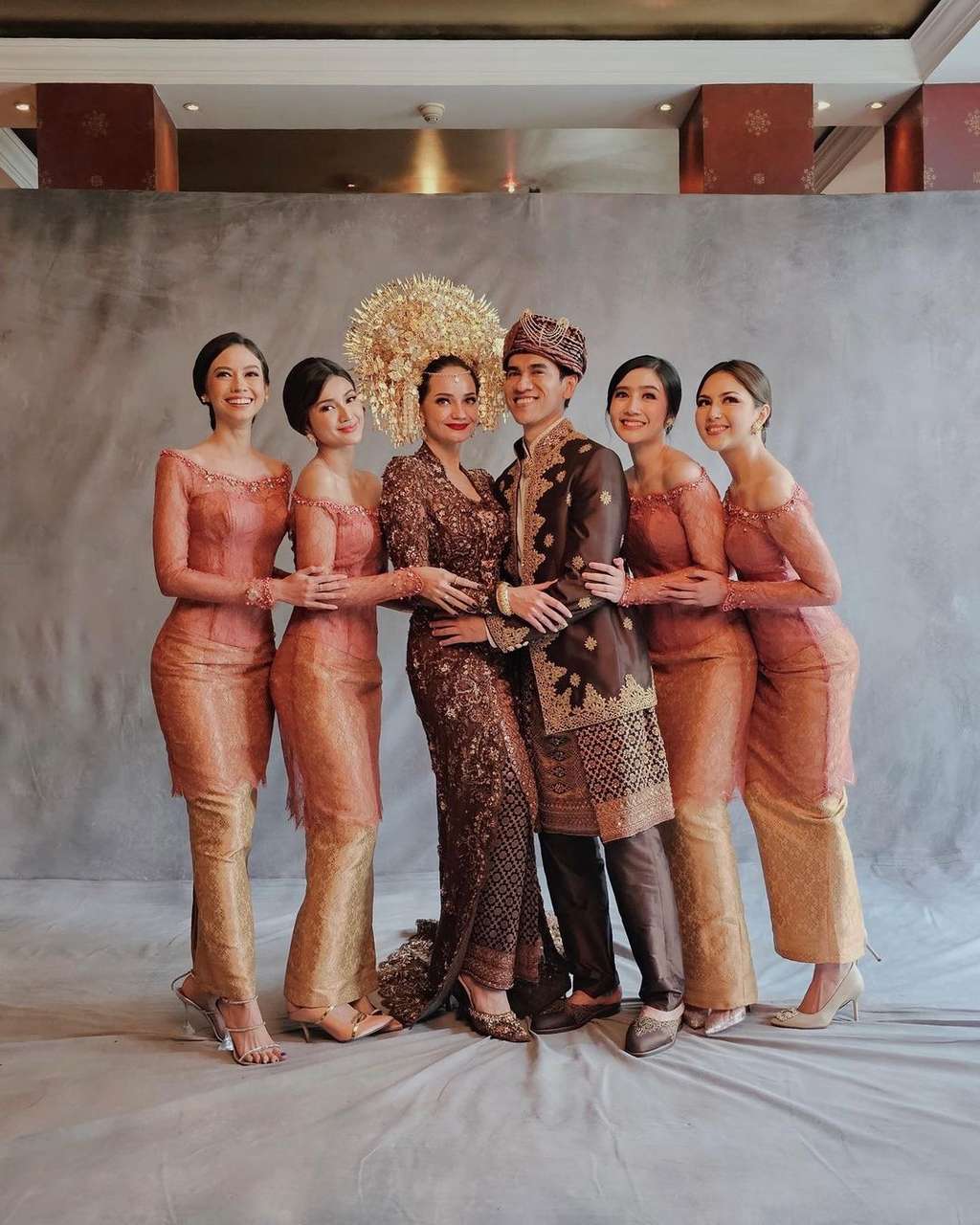 10 Potret Enzy Storia dan Para Bridesmaid, Jessica Mila Paling Disorot, Tak Kalah Cantik dari Pengantin!