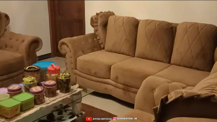 Potret Rumah Mewah di Tengah Desa Seharga Rp1 Miliar, Ternyata Ini Profesi Sang Pemilik…