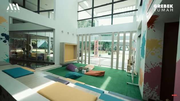 10 Potret Rumah Baru Cinta Laura Seluas 3 Hektar, Super Mewah & Modern, Bak Hunian di Masa Depan!