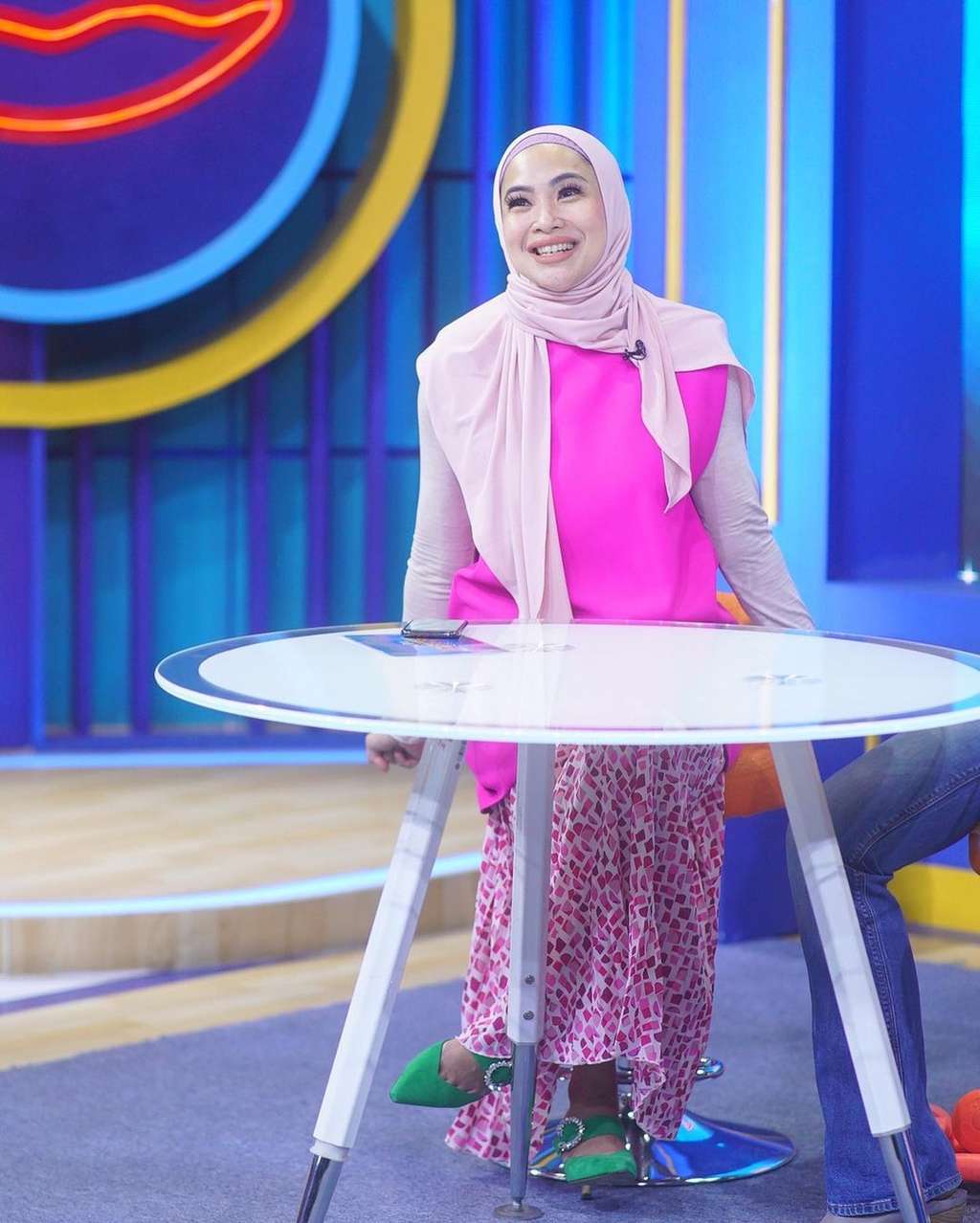 Potret Feni Rose Berhijab, Mantap Hijrah usai Ngobrol dengan Sosok Ini