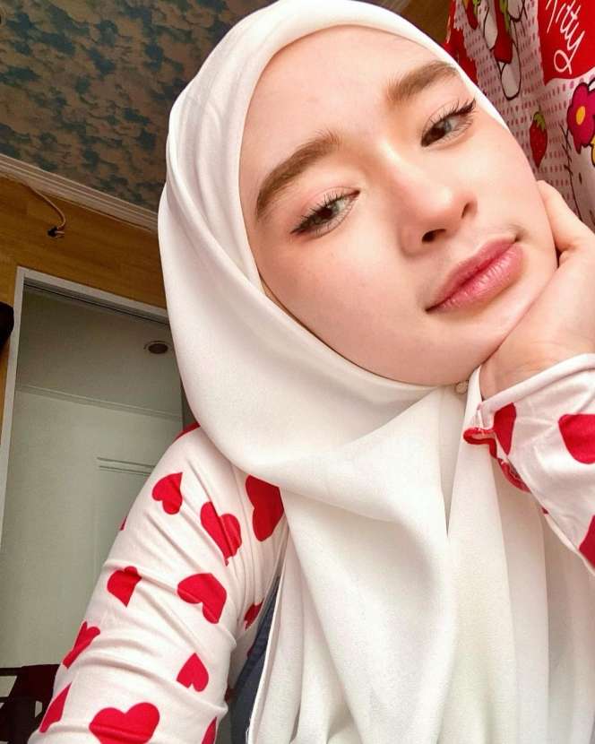 Cerita Inara Rusli Sebelum Memutuskan Lepas Cadar, Dandan dan Pakai Baju ala 'BLACKPINK' di Rumah Demi Virgoun Bahagia, Tapi Malah...