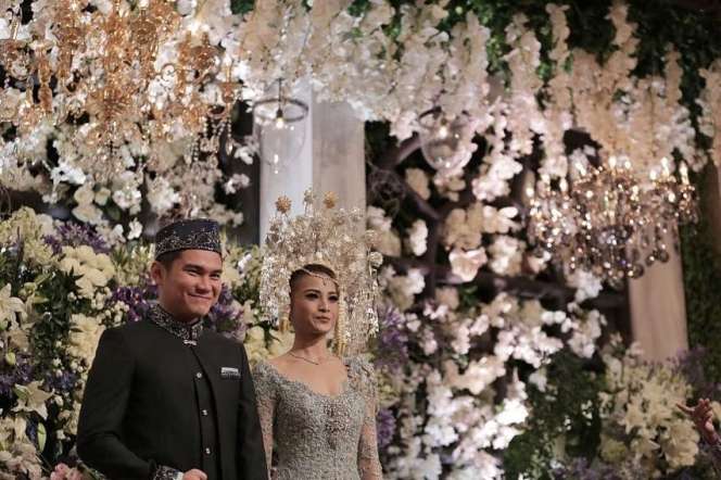 10 Adu Mewah Artis Nikah dengan Busana Minang, Enzy Storia Disebut Mirip Putri Kerajaan