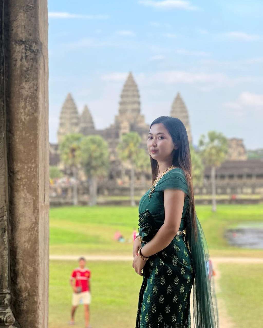 Potret Dua Wanita Cantik Asal Kamboja Yang Viral di SEA Games 2023, Ada yang Disenyumin Marselino Ferdinan, Auto Salting!