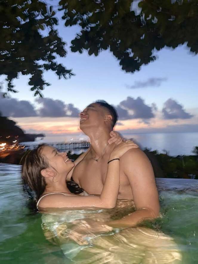 10 Gaya Pacaran Rebecca Klopper & Fadly Faisal, Dinilai Vulgar Bak Suami Istri, Kini Heboh Video Syur!