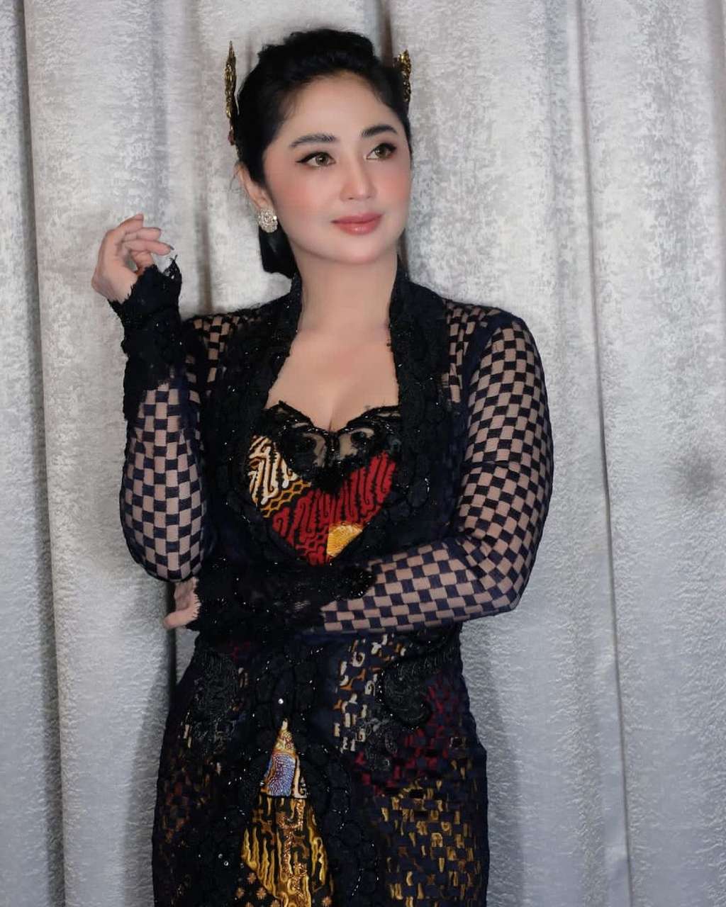 10 Adu Gaya Dewi Persik VS Calon Istri Angga Wijaya, Akan Segera Menikah, Ternyata Kalangan Sosialita?