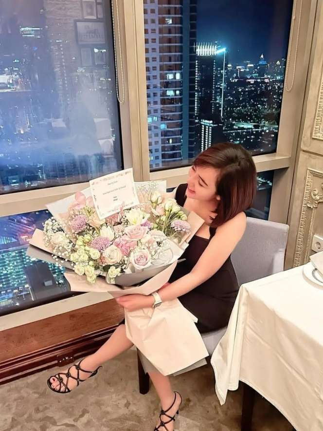 10 Adu Gaya Dewi Persik VS Calon Istri Angga Wijaya, Akan Segera Menikah, Ternyata Kalangan Sosialita?