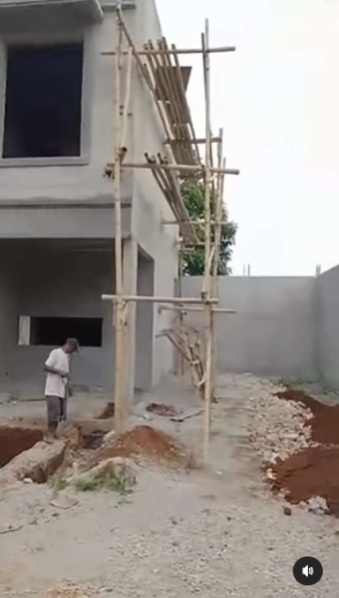 7 Tahun Kerja Jadi Asisten Artis `Sultan` Ternama, Pria Ini Bisa Bangun Rumah Mewah Bak Istana, Lihat 8 Potretnya