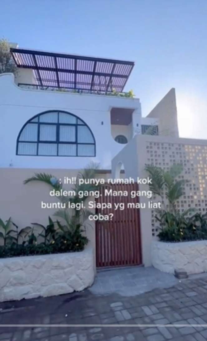 Rumah Dihina Karena di Gang Buntu, Ternyata Penampakannya Bikin Takjub, Bak Istana di Dunia Fantasi, Lihat 8 Potretnya