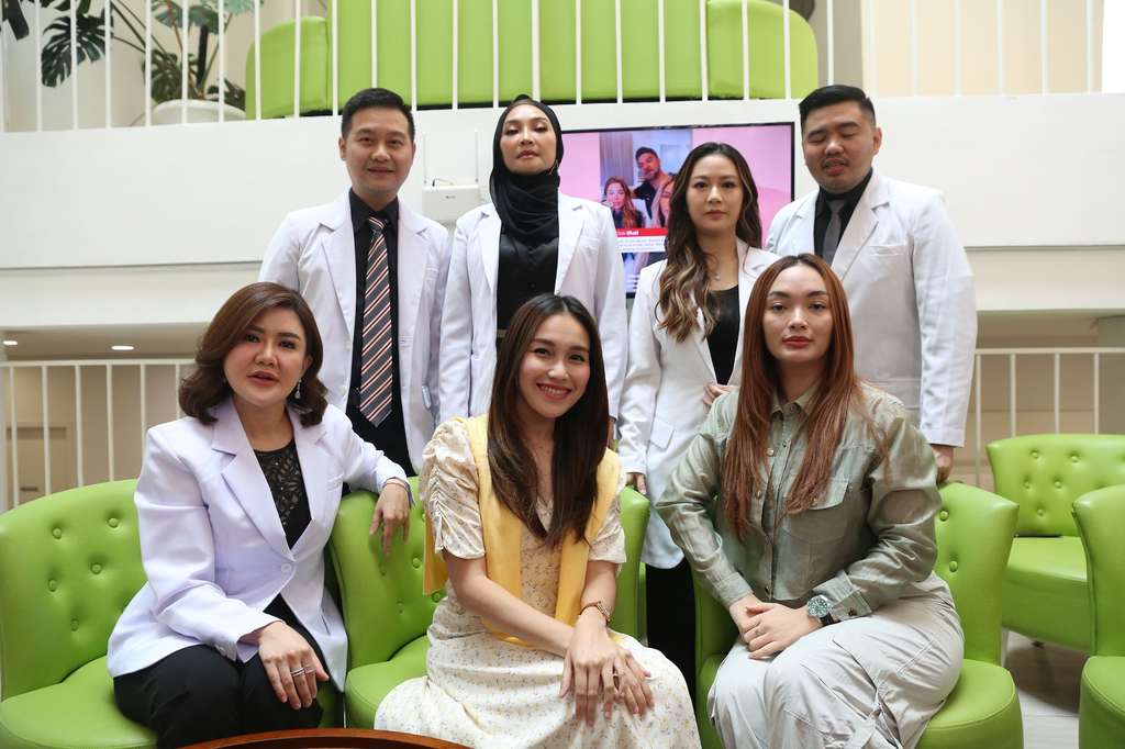 Enggak Masalah Soal Harga! Zaskia Gotik dan Ayu Ting Ting Kompak Perawatan Bareng