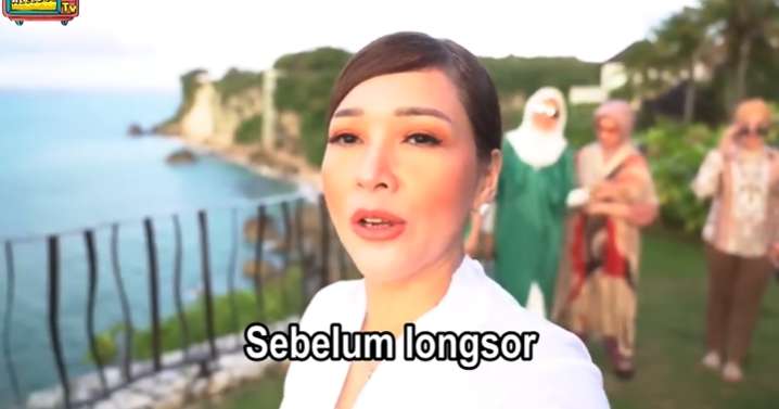 10 Potret Kondisi Vila Mewah Maia Estianty Usai Alami Tebing Longsong, Kolam Renang Jatuh ke Jurang!