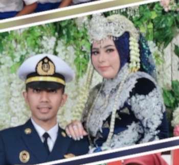 Viral Guru di Jaktim Nikahi Muridnya Sendiri, Beda Usia 10 Tahun, Tuai Pro & Kontra, Lihat Potretnya