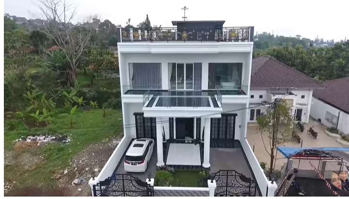 Potret Rumah Mewah Kartika Putri dan Habib Usman Usai Direnovasi, Bak Istana Kerajaan Modern, Furniturenya Berkelas Semua!