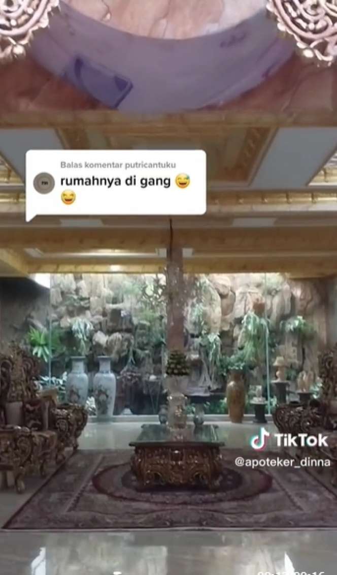 Viral Rumah Bak Istana di Gang Sempit Penuh Lumut, Bagai Surga Tersembunyi, Interior Serba Emas, Ini Potretnya