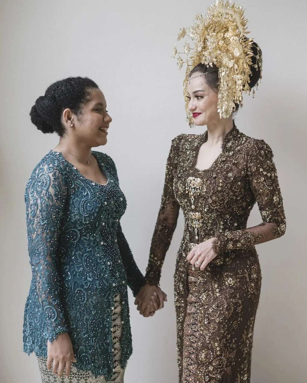 Potret Casey Paquita Adik Enzy Storia yang Jadi Sorotan