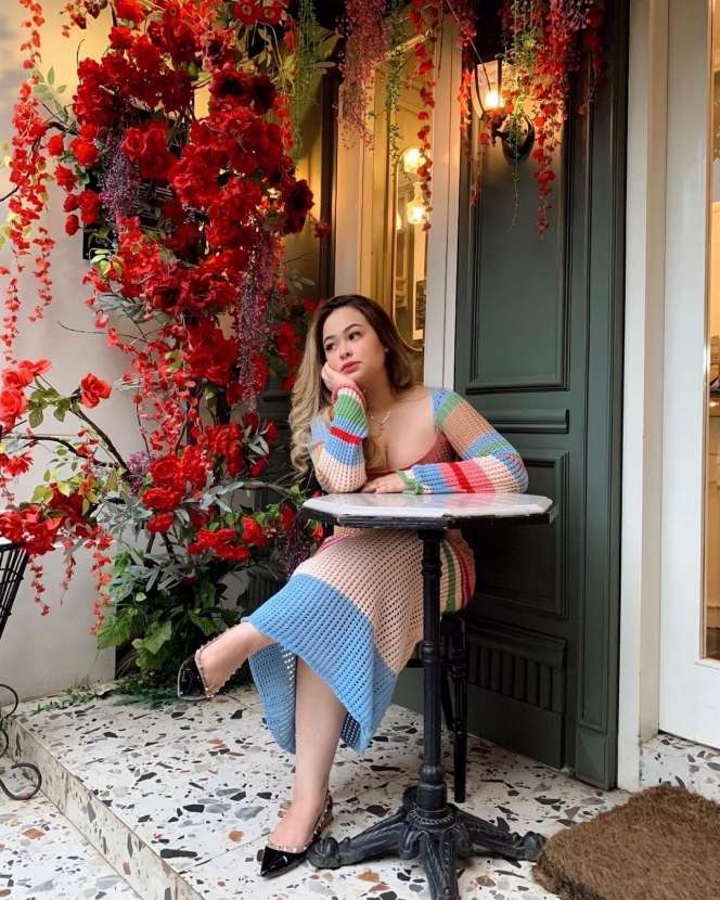 10 Potret Jessica Klopper, Kakak Rebecca Klopper yang Ikut Disorot, Lebih Hot & Cantik Abis!