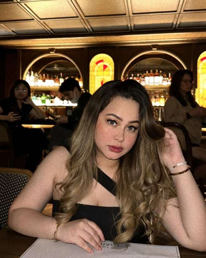 10 Potret Jessica Klopper, Kakak Rebecca Klopper yang Ikut Disorot, Lebih Hot & Cantik Abis!