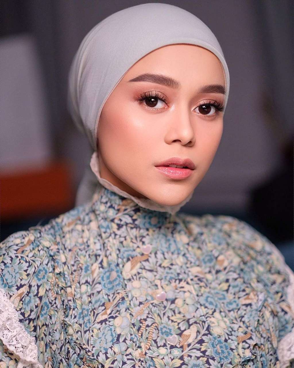 Sederet Gaya Hijab Lesty Kejora yang Tuai Pro Kontra Netizen, Dianggap Kurang Etis Hingga Tak Sepenuhnya Tutup Aurat!