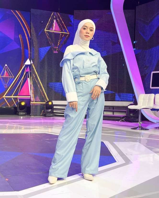 10 Adu Gaya Lesty Kejora VS Selfi DA, Heboh Adab & Prestasinya Dibandingkan, Siapa Lebih Unggul?