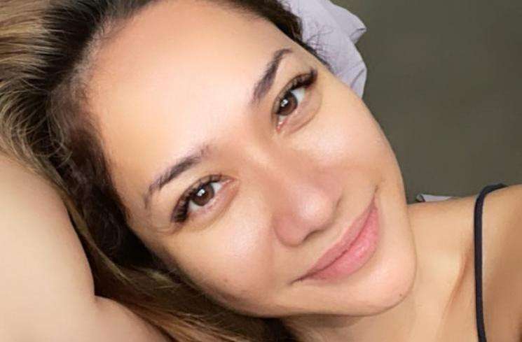 10 Potret Wajah Asli Artis Tanpa Makeup, Inara Rusli Bikin Netizen Iri, Mulus Bak Boneka Porselen!