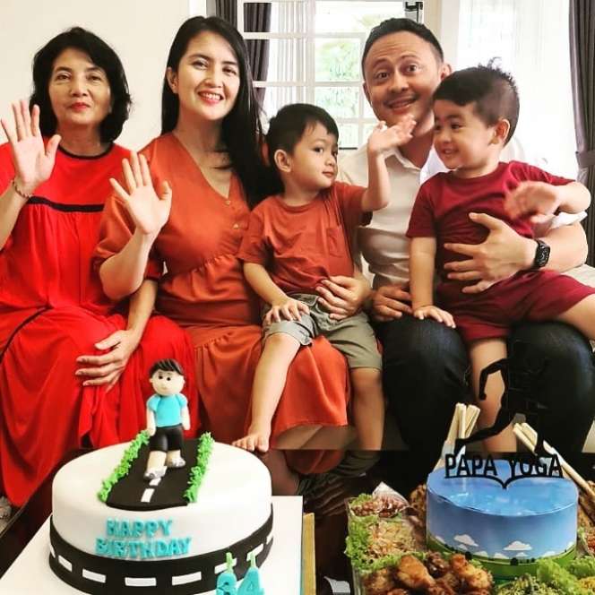 Adu Mewah Rumah Artis Cantik yang Kini Jadi Istri Polisi, Hunian Uut Permatasari Bikin Salfok!
