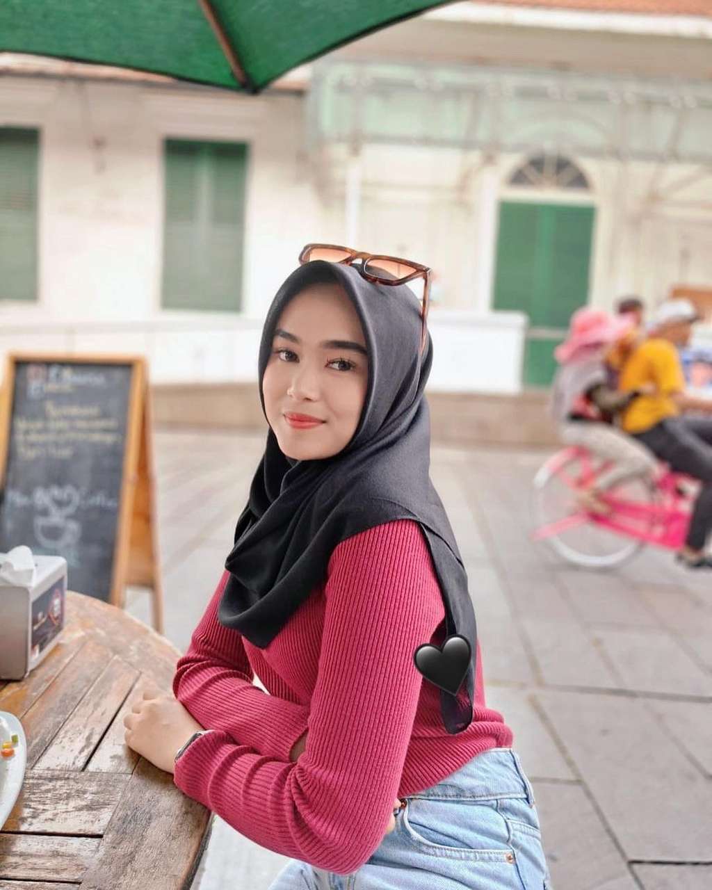 Potret Jelita Jely Penyanyi Bersuara Unik, Saat Bicara Imut Bak Anak Kecil, Ternyata Punya Bakat Luar Biasa!
