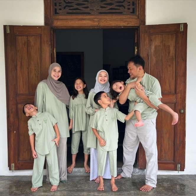 Artis Cantik Ini Nikah dengan Budget Rp7,5 Juta, Dulu Modal Nekat Kini Rumah Tangganya Jadi Idaman!