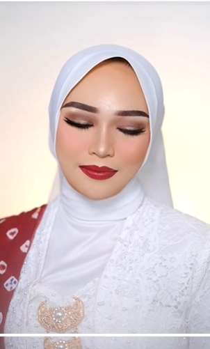 Kayak Beda Orang! Transformasi Gadis Polos Usai Makeup Tebal Bikin Pangling, Bak Pernikahan Putri Raja, Lihat Potretnya