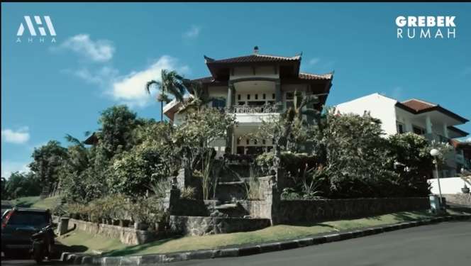 Potret Rumah Yudist Ardhana Youtuber Sukses Asal Bali, Desainnya Bikin Melongo, Kental Nuansa Adat!