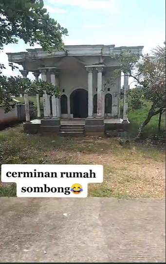 Penampakan Rumah Unik di Kalimantan, Bagian Depan Tampak Mewah Lihat Belakang Malah Zonk, Netizen: `The Real Nyicil Rumah`