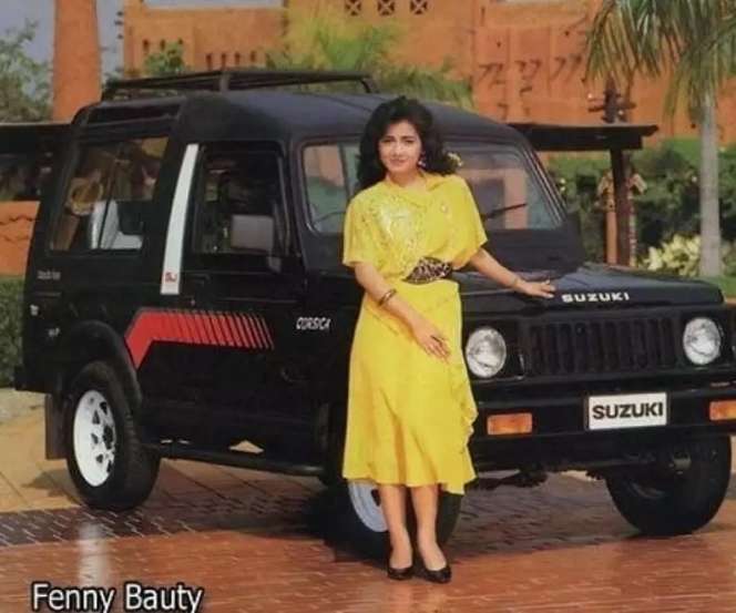 Potret Gaya Seleb Jadi Bintang Iklan Kendaraan Jadul, Ada yang Bisa Tebak?