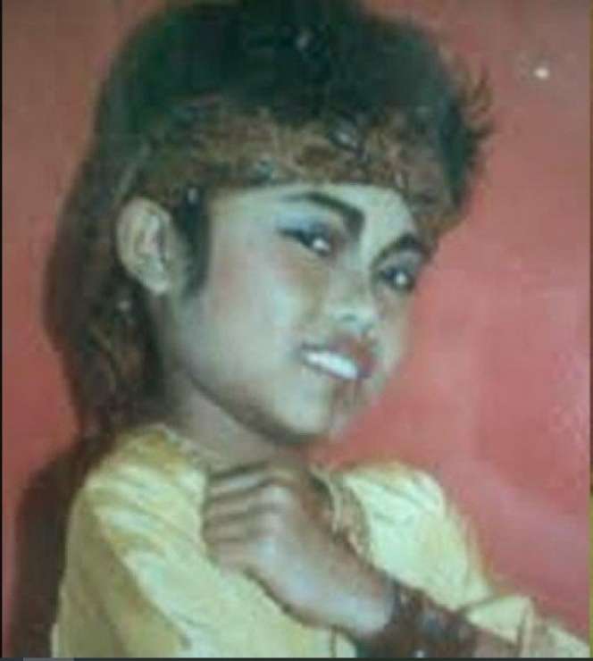 Tak Disangka, Anak Kecil Penjual Jagung Ini Kini Jadi Artis Terkenal, Punya Rumah Super Megah, Harganya Capai Puluhan Miliar!