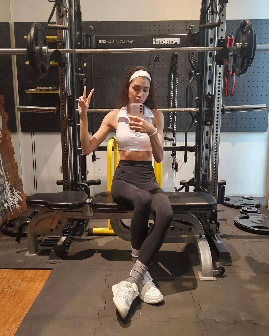 Dikritik Terlalu Kurus, Mikha Tambayong Tetap Tampil Slay, Tak Peduli Cibiran Haters!