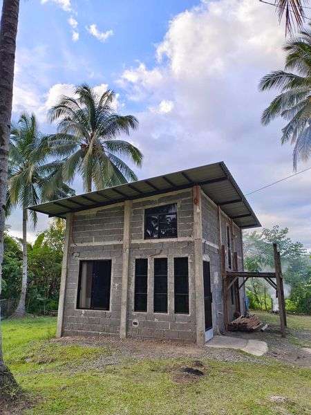 Dari Luar Seperti Bangunan Mangkrak, Rumah ini Dalamnya Bikin Takjub, Serasa Masuk Mall Pribadi, Lihat Potretnya