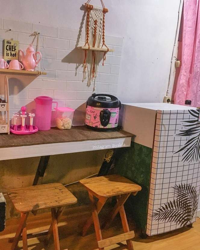 Rumah Luarnya Kumuh Berdinding Batako, Ternyata Dalamnya Bak Istana Barbie Serba Pink, Lihat 12 Potretnya