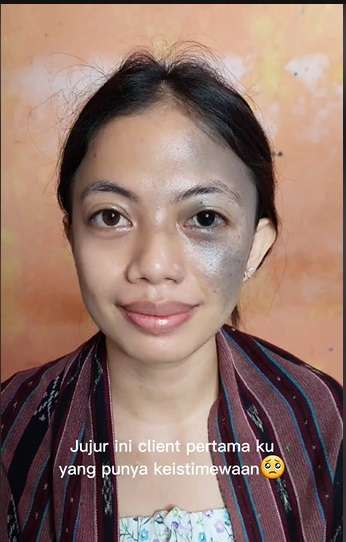 Ingin Tampil Sempurna di Momen Wisuda, Wanita Berwajah Istimewa Ini Pilih MUA Terbaik, Hasilnya Malah Bikin Nangis!