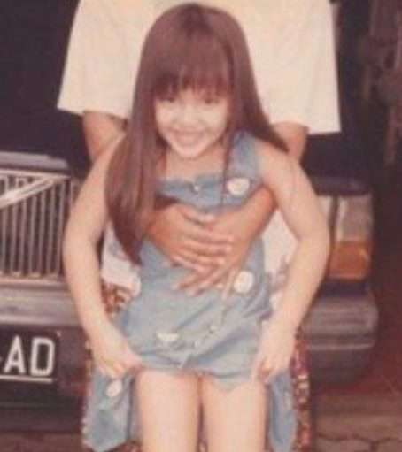 20 Foto Lawas Artis Saat Masih SD, Nagita Slavina Bule Banget, Disebut Rafathar Versi Cewek! 