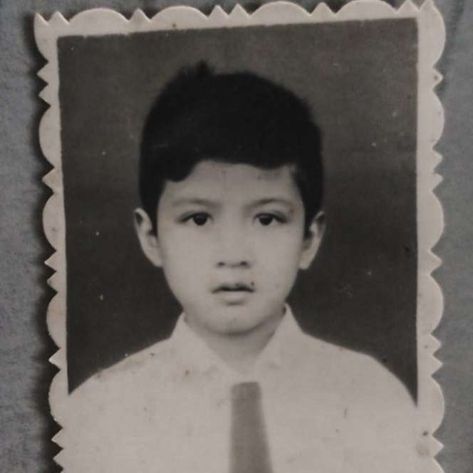 20 Foto Lawas Artis Saat Masih SD, Nagita Slavina Bule Banget, Disebut Rafathar Versi Cewek! 