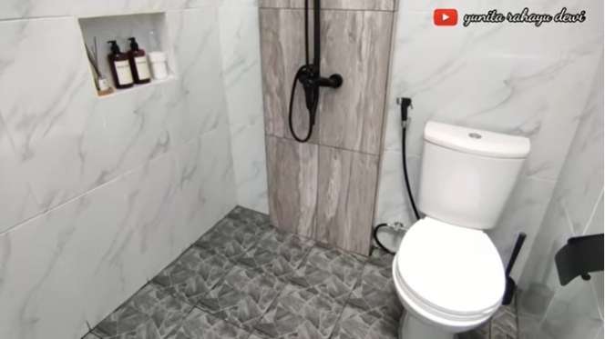 Kamar Mandi Kumuh Milik Orangtua di Kampung Dimakeover Ala Hotel Bintang Lima, Auto Bikin Tetangga Iri, Lihat Potretnya