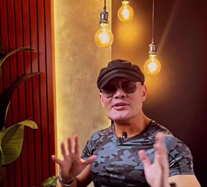 Potret Bentuk Dagu Deddy Corbuzier yang Berubah Drastis, Gegara Suntik Stem Sell dari Tali Pusar Bayi
