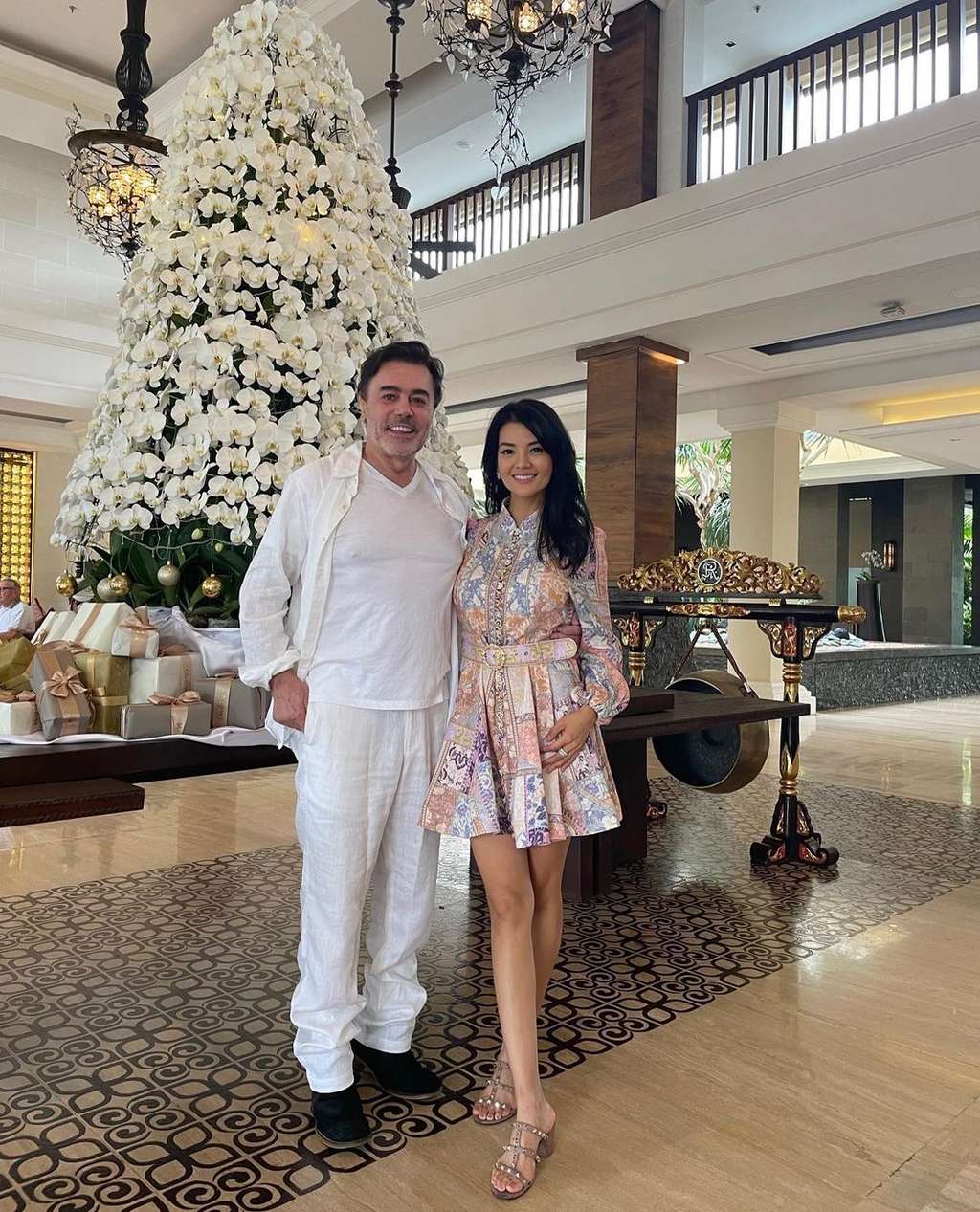 Akhirnya Terungkap! Ini Potret Sosok Sebenarnya Suami Farah Quinn yang Bikin Chef Cantik Itu Tergila-gila