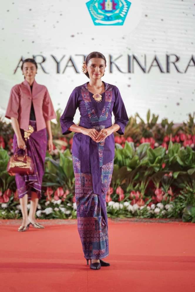Intip Koleksi Busana Culture yang Digadang Bakal Jadi Tren Fashion Milenial
