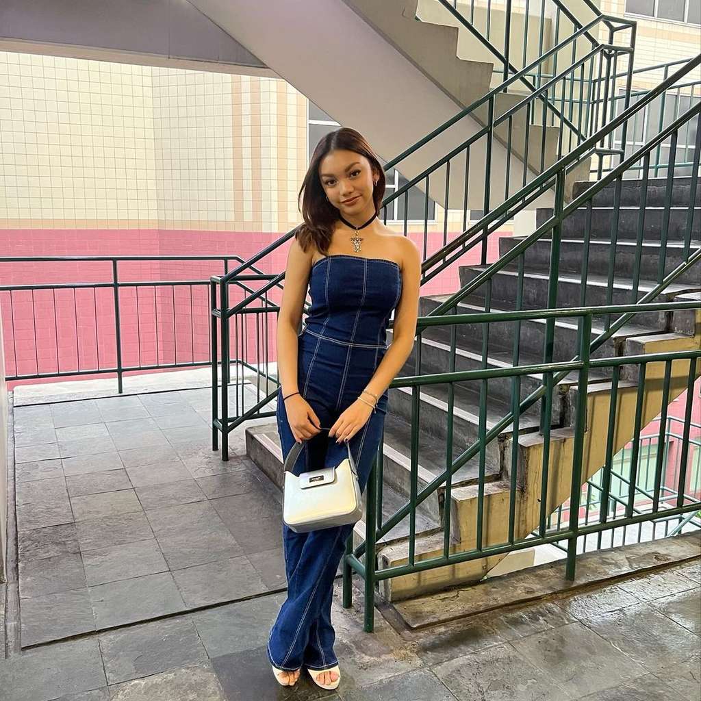 Makin Hot! Potret Terbaru Naura Ayu yang Sering Perlihatkan Tubuh Bagian Ini