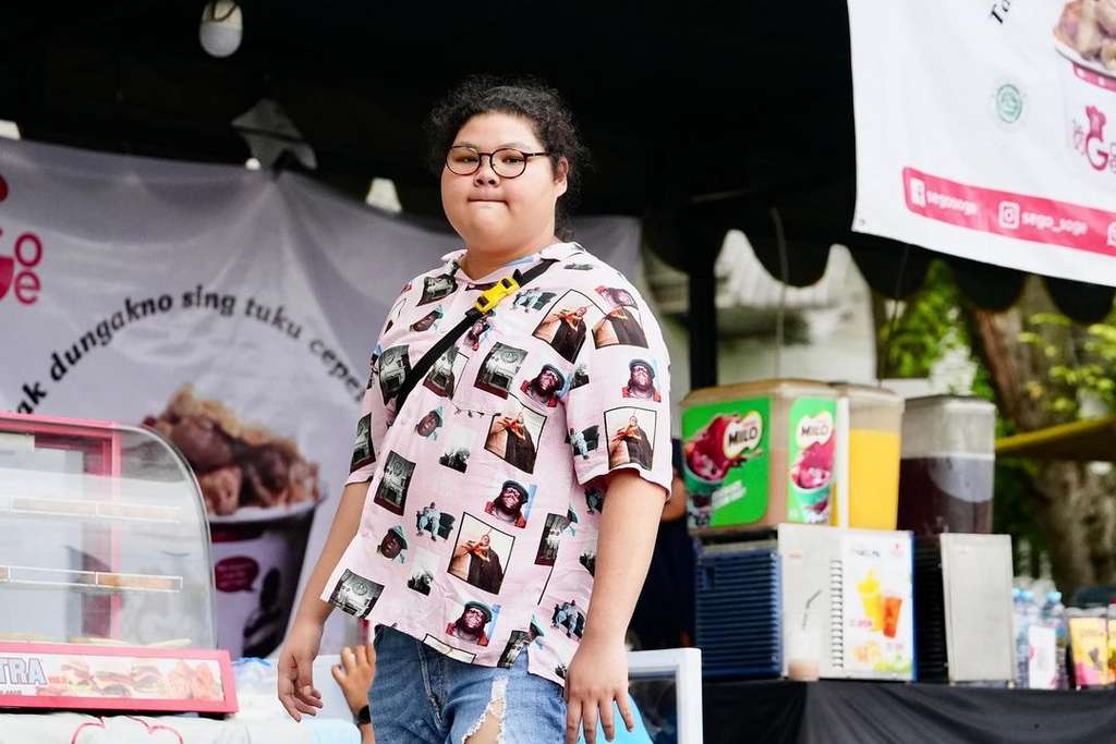 Artis yang Dijuluki 'The Real Sultan' Ini Ternyata Cicit Pahlawan Indonesia, Punya Bisnis Mentereng hingga Pesawat Parkir di Halaman Rumah!