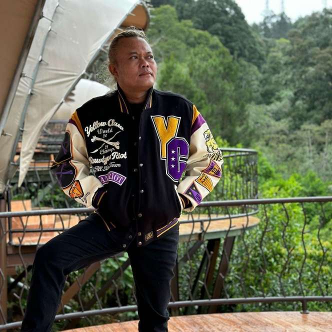 Bocah Penjual Jagung Rebus ini Kini Jadi Komedian Miliarder, Bayarannya Rp300 Juta, Rumahnya Mewah Bak Istana, Ini Potretnya